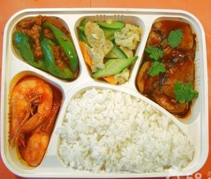 綠閩餐飲管理 以9元快餐配送撬動食堂外包市場，構筑品牌管理新生態